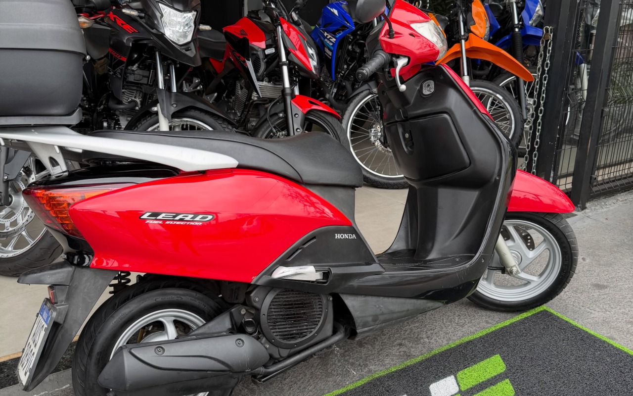 imagem-https://www.socarrao.com.br/sc-vehicle-images-prod/4216972/1790772364423-ODI4ODMxNDgxXzE4MTI2NTE1NTcyODQyMjQ4XzI2NjIwMDcyMDM2ODU0NjExMTRfbi5qcGc.jpg
