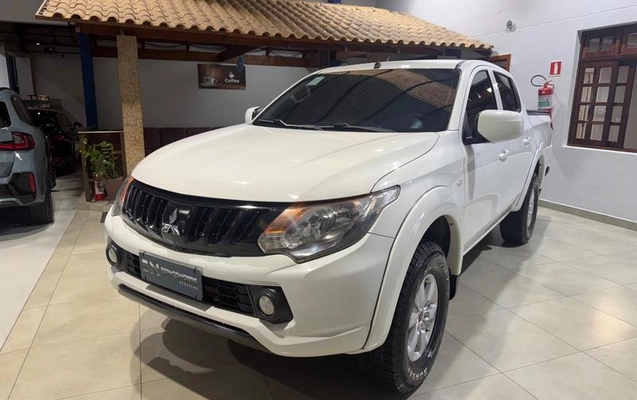 imagem-https://www.socarrao.com.br/sc-vehicle-images-prod/4217080/1790969427150-8475768_0_B_3208475530.jpeg