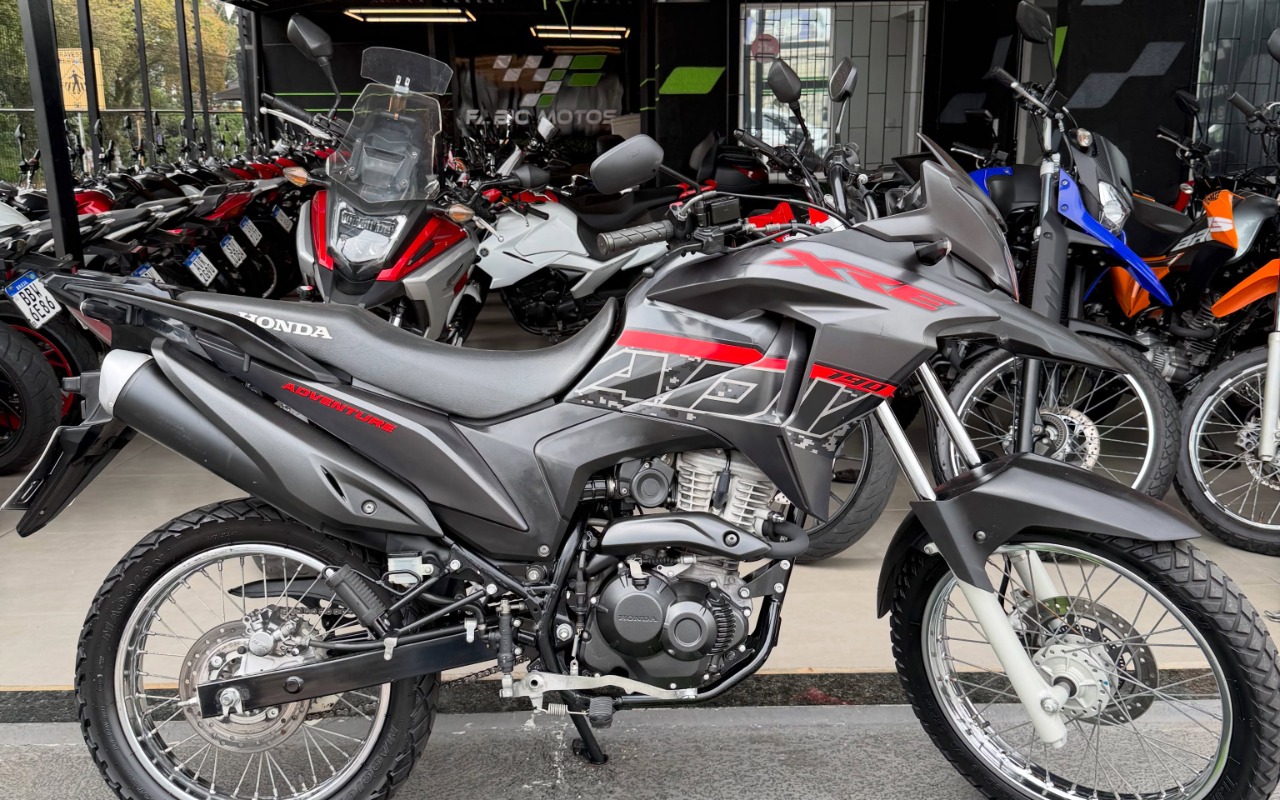 imagem-https://www.socarrao.com.br/sc-vehicle-images-prod/4217138/1790772660246-ODI4NjQ4OTcxXzE4MTI2NTE2NDE1ODQyMjQ4Xzg1OTYzNjA5NjcxMDg2NDAyODlfbi5qcGc.jpg