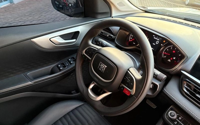 imagem-https://www.socarrao.com.br/sc-vehicle-images-prod/4217173/1790772758808-8493106_6_B_071523d001.jpeg