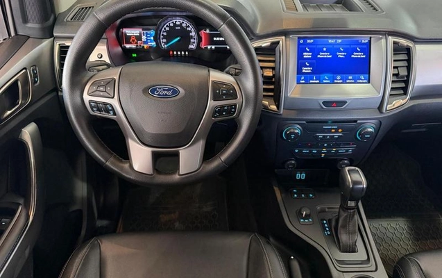 imagem-https://www.socarrao.com.br/sc-vehicle-images-prod/4217320/1791469203392-8527849_5_B_6cfc73ba29.jpeg