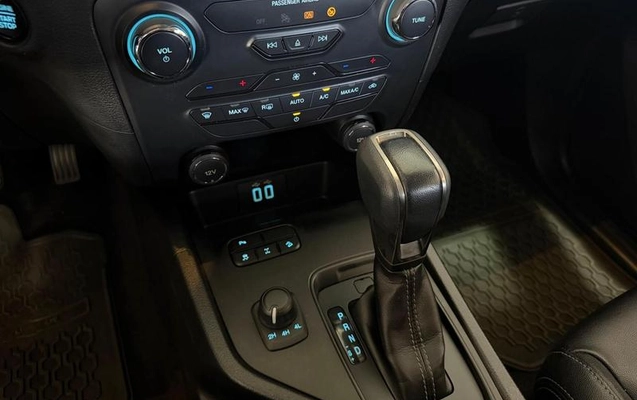 imagem-https://www.socarrao.com.br/sc-vehicle-images-prod/4217320/1791469203398-8527849_7_B_22703a37f2.jpeg
