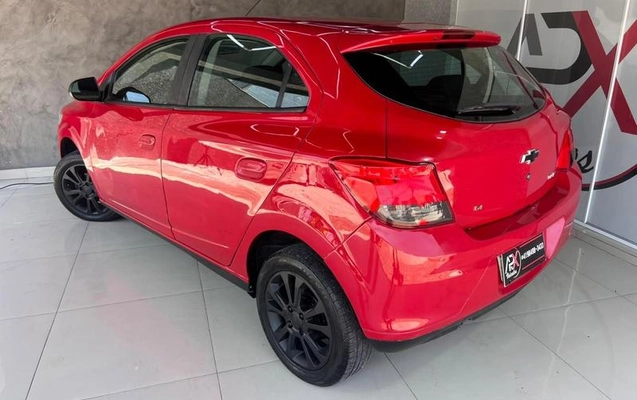 imagem-https://www.socarrao.com.br/sc-vehicle-images-prod/4217764/1790774441879-8527904_8_B_5f39c09fe5.jpeg