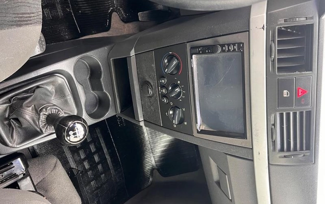 imagem-https://www.socarrao.com.br/sc-vehicle-images-prod/4217812/1790774471956-8227440_6_B_28044f5202.jpeg