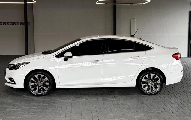 imagem-https://www.socarrao.com.br/sc-vehicle-images-prod/4217818/1791411558739-8473584_3_B_f5d7fedc66.jpeg