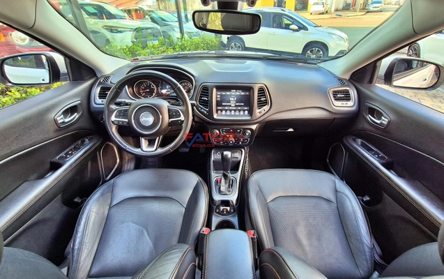imagem-https://www.socarrao.com.br/sc-vehicle-images-prod/4217829/1790774521354-b60e890cf9b14b6b94e3a3dadde39ce9_1790710381132.jpg