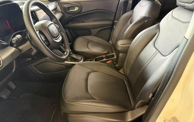 imagem-https://www.socarrao.com.br/sc-vehicle-images-prod/4218085/1790866368310-8517903_10_B_8f804914f7.jpeg