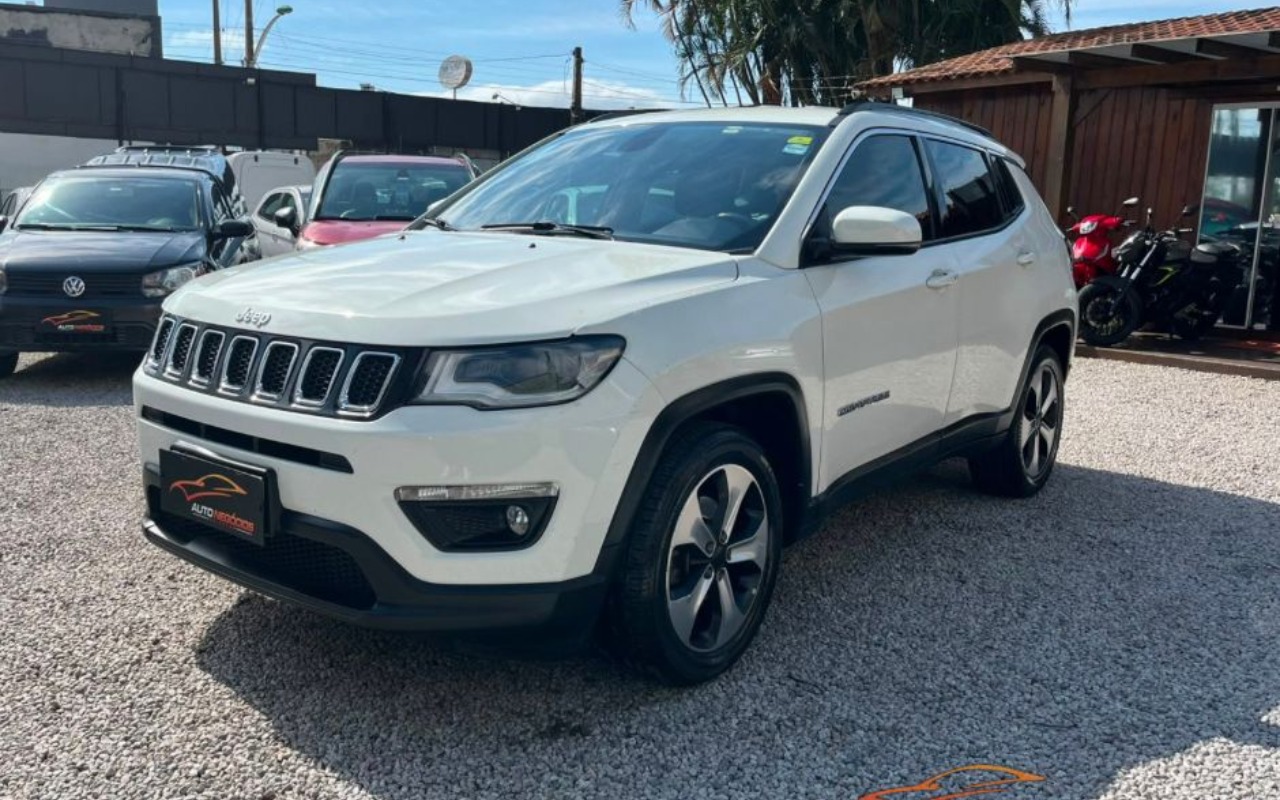 Jeep Compass 2018 Branco — foto 1 de 3