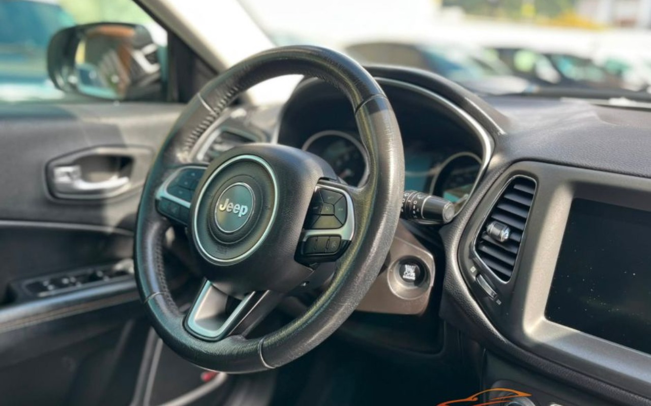 imagem-https://www.socarrao.com.br/sc-vehicle-images-prod/4218282/1790775678195-MTEuanBlZw.jpeg