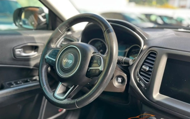 imagem-https://www.socarrao.com.br/sc-vehicle-images-prod/4218282/1790775678195-MTEuanBlZw.jpeg