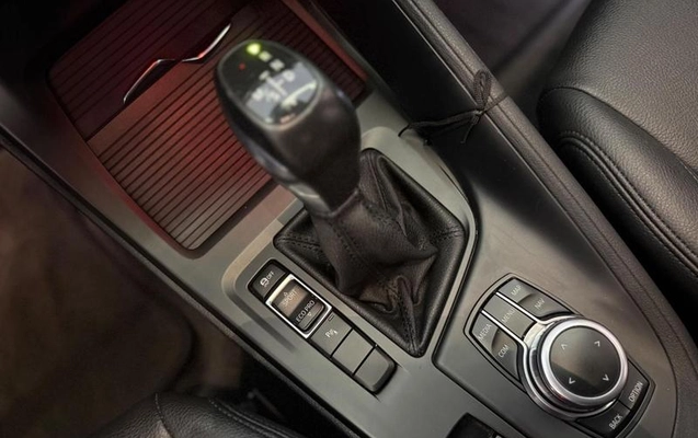 imagem-https://www.socarrao.com.br/sc-vehicle-images-prod/4218359/1790776002776-8502688_12_B_26b76cdb2c.jpeg