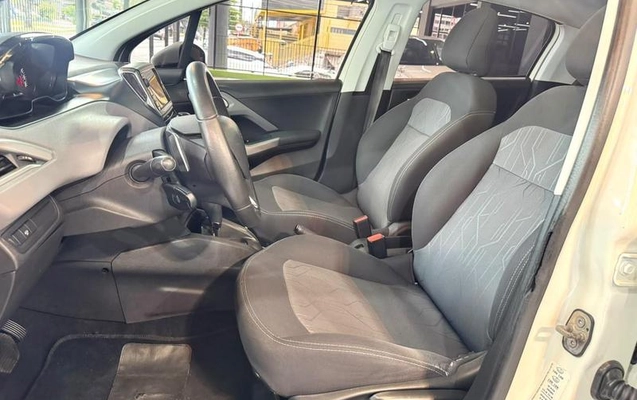 imagem-https://www.socarrao.com.br/sc-vehicle-images-prod/4218380/1791030317632-8528240_11_B_be86f13f9c.jpeg