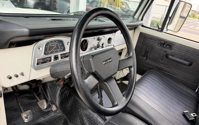 imagem-https://www.socarrao.com.br/sc-vehicle-images-prod/4218402/1790777397358-7543216_10_B_6fc83cfabf.jpeg