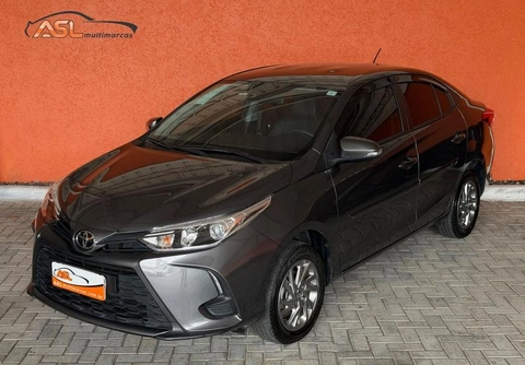 Toyota Yaris 2024 Cinza — foto 1 de 3
