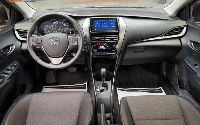 imagem-https://www.socarrao.com.br/sc-vehicle-images-prod/4218403/1791317688353-8523838_1_B_5aac6842fa.jpeg
