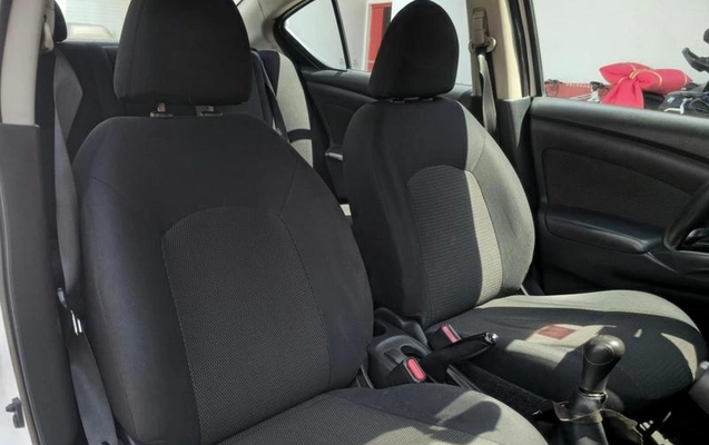 imagem-https://www.socarrao.com.br/sc-vehicle-images-prod/4218643/1790776633400-8498630_15_B_39769f695f.jpeg