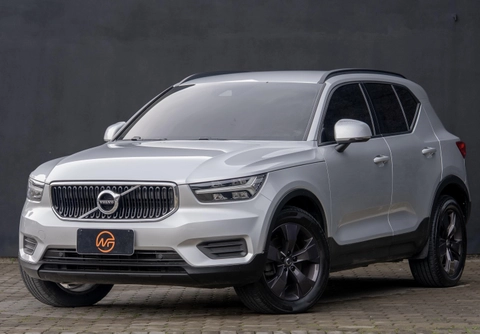 Volvo XC40 T-4 2.0 190cv FWD 2019 Prata — foto 1 de 3