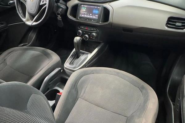 imagem-https://www.socarrao.com.br/sc-vehicle-images-prod/4218703/1791300155597-8526674_7_B_7f6ad43e68.jpeg