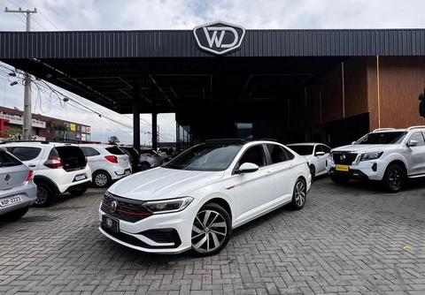 Volkswagen Jetta 2020 Branco — foto 1 de 3