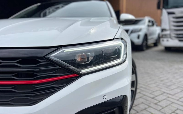 imagem-https://www.socarrao.com.br/sc-vehicle-images-prod/4218906/1790777267091-8527858_3_B_d53eb933fa.jpeg