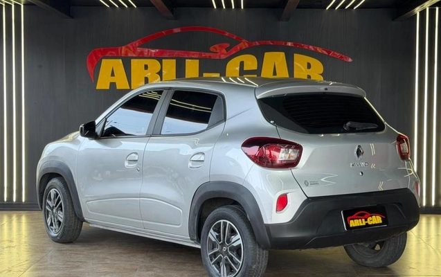imagem-https://www.socarrao.com.br/sc-vehicle-images-prod/4218967/1790777384075-8400906_8_B_19e67ab126.jpeg