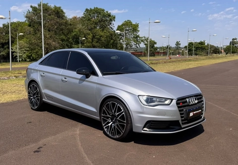 Audi A3 2015 Prata — foto 1 de 3