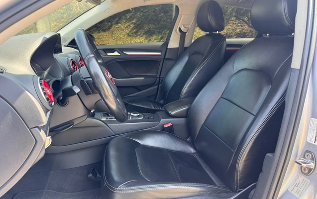 imagem-https://www.socarrao.com.br/sc-vehicle-images-prod/4218979/1790777495672-V2hhdHNBcHAgSW1hZ2UgMjAyNi0wOS0yOSBhdCAxNi4wMS4xOSAoMSkuanBlZw.jpeg