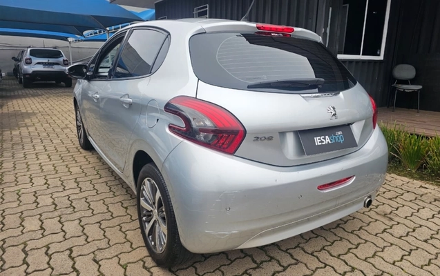 imagem-https://www.socarrao.com.br/sc-vehicle-images-prod/4218982/1790777546676-EEmqBEdwisdWbXL5NxvdJZpC2jAocdy5.jpg