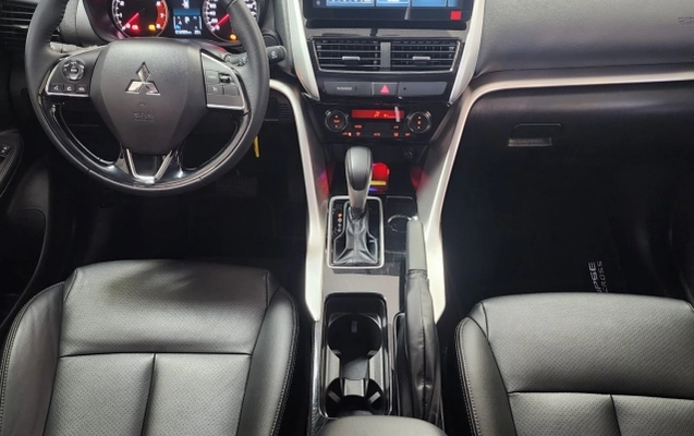 imagem-https://www.socarrao.com.br/sc-vehicle-images-prod/4219185/1790778038690-xBa5bl3QK6q85Ukci2S3A5d4ecAXmxeq.jpg