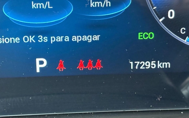 imagem-https://www.socarrao.com.br/sc-vehicle-images-prod/4219472/1790789272311-MTViYmUxZGItODczMS00MTI5LTlmODMtOTNhNTdjY2UwYjdlLmpwZw.jpg