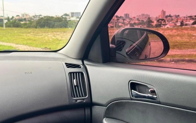imagem-https://www.socarrao.com.br/sc-vehicle-images-prod/4219564/1791036878063-8464570_8_B_b646a5dea7.jpeg