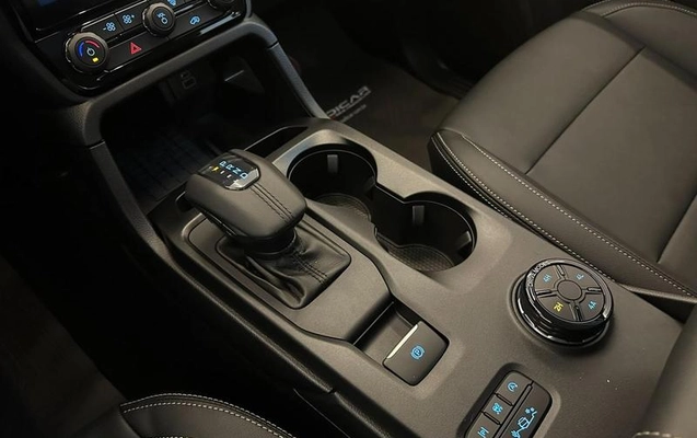 imagem-https://www.socarrao.com.br/sc-vehicle-images-prod/4219627/1790794105422-8525836_10_B_9c9010a6ae.jpeg