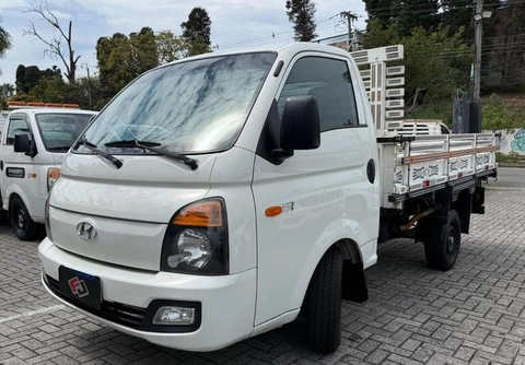 Hyundai HR 2014 Branco — foto 1 de 3