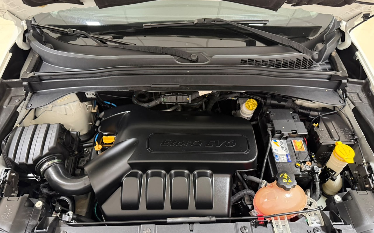 imagem-https://www.socarrao.com.br/sc-vehicle-images-prod/4219841/1790779755973-V2hhdHNBcHAgSW1hZ2UgMjAyNi0wOS0zMCBhdCAxMS4yMC4yMyAoMSkuanBlZw.jpeg