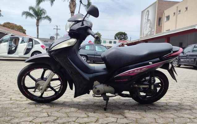 imagem-https://www.socarrao.com.br/sc-vehicle-images-prod/4219979/1791988338884-8528474_10_B_dc851c277a.jpeg