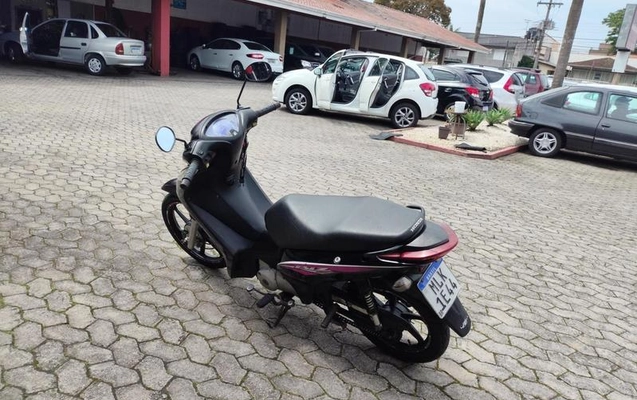 imagem-https://www.socarrao.com.br/sc-vehicle-images-prod/4219979/1791988338903-8528474_13_B_6fd25f1146.jpeg