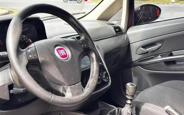 imagem-https://www.socarrao.com.br/sc-vehicle-images-prod/4220045/1790781126217-8450799_10_B_9010caab89.jpeg
