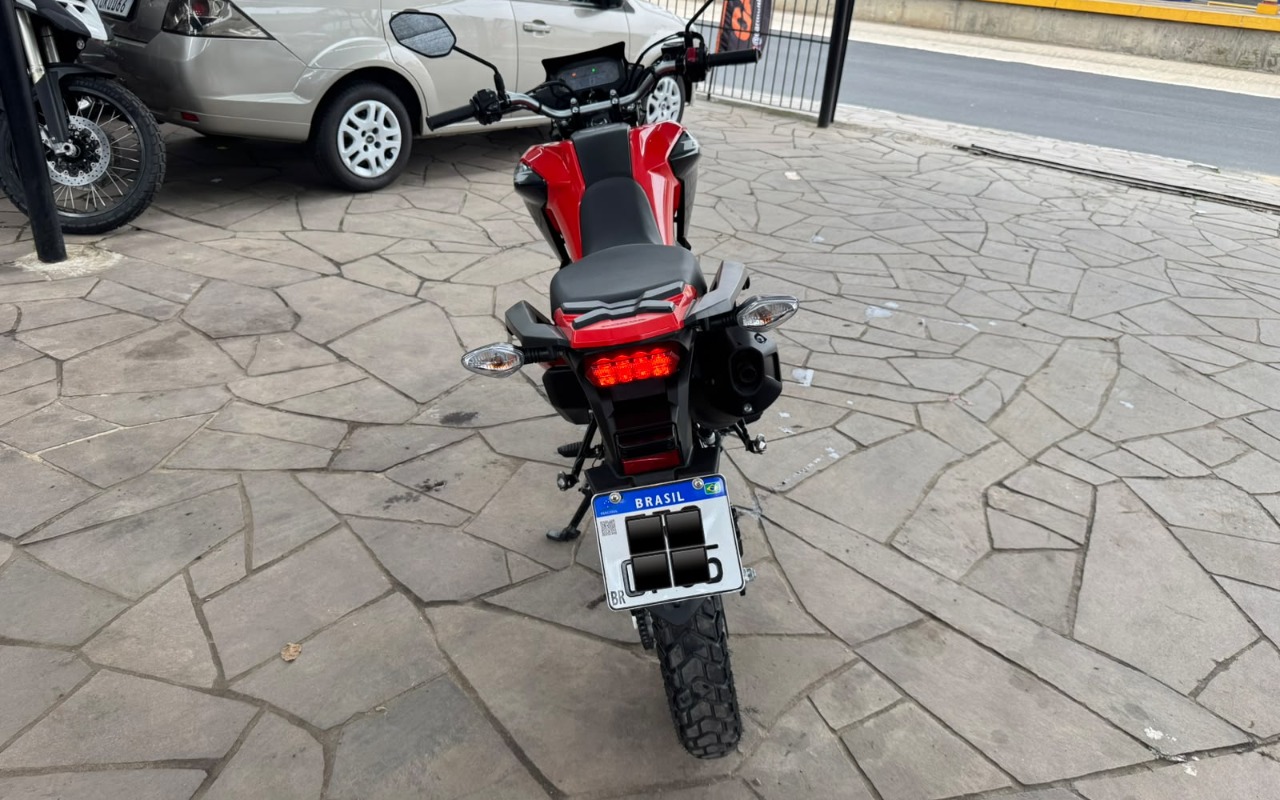 imagem-https://www.socarrao.com.br/sc-vehicle-images-prod/4220046/1790780171862-V2hhdHNBcHAgSW1hZ2UgMjAyNi0wOS0zMCBhdCAxMS40OC4xMyAoMikuanBlZw.jpeg