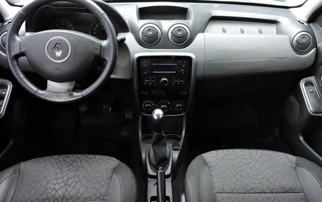 imagem-https://www.socarrao.com.br/sc-vehicle-images-prod/4220138/1790780463344-8528225_8_B_be74f283c9.jpeg