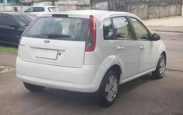 imagem-https://www.socarrao.com.br/sc-vehicle-images-prod/4220140/1790783724984-8528761_1_B_f4626ac5eb.jpeg