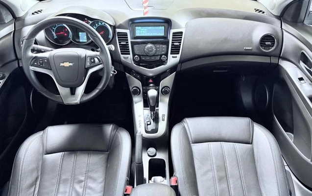imagem-https://www.socarrao.com.br/sc-vehicle-images-prod/4220142/1791411566472-8526409_8_B_6e8906db2a.jpeg