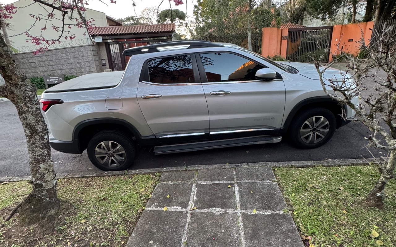 imagem-https://www.socarrao.com.br/sc-vehicle-images-prod/4220147/1790780745738-SU1HXzczNzguanBlZw.jpeg