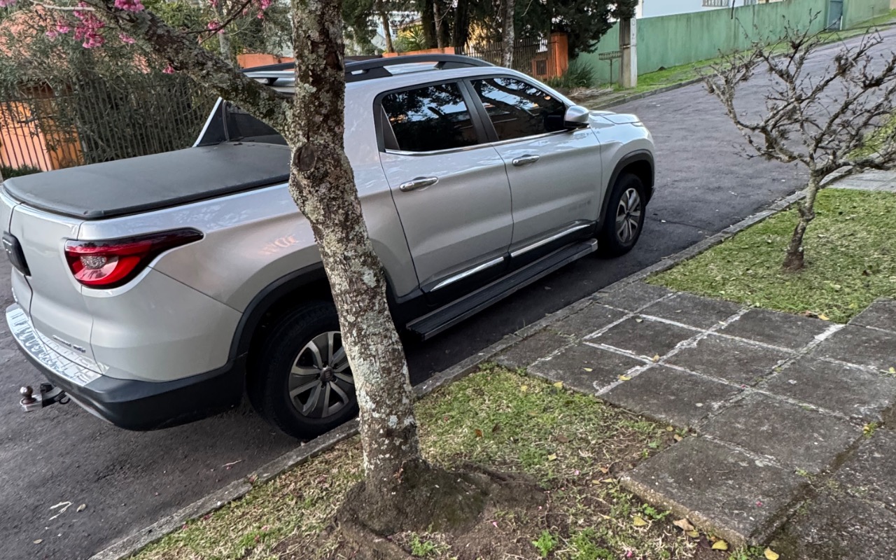 imagem-https://www.socarrao.com.br/sc-vehicle-images-prod/4220147/1790780746079-SU1HXzczNzcuanBlZw.jpeg