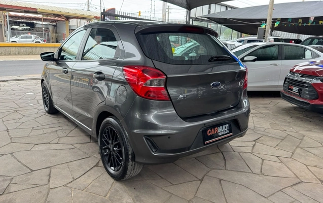 imagem-https://www.socarrao.com.br/sc-vehicle-images-prod/4220148/1790780588702-V2hhdHNBcHAgSW1hZ2UgMjAyNi0wOS0zMCBhdCAxMS41Mi40NiAoMSkuanBlZw.jpeg