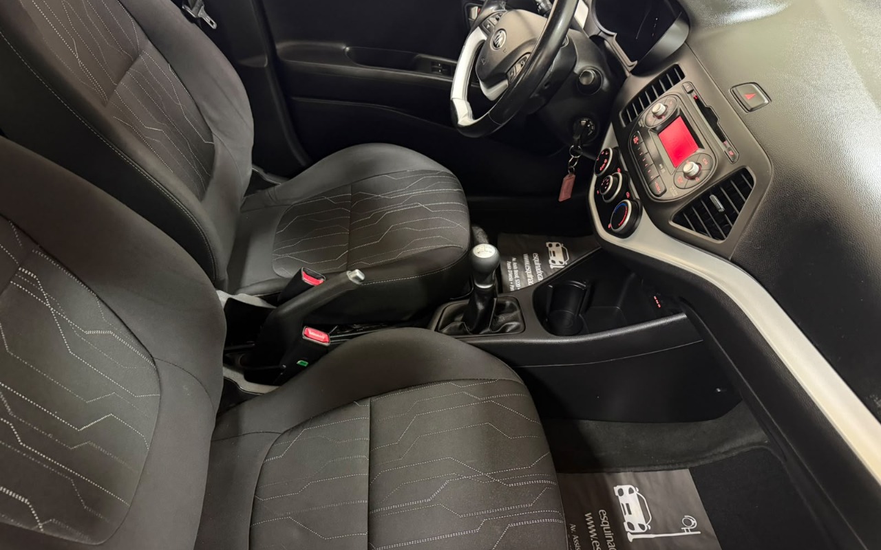 imagem-https://www.socarrao.com.br/sc-vehicle-images-prod/4220156/1790780675389-V2hhdHNBcHAgSW1hZ2UgMjAyNi0wOS0wNSBhdCAxMC4yNC41NSAoMikuanBlZw.jpeg