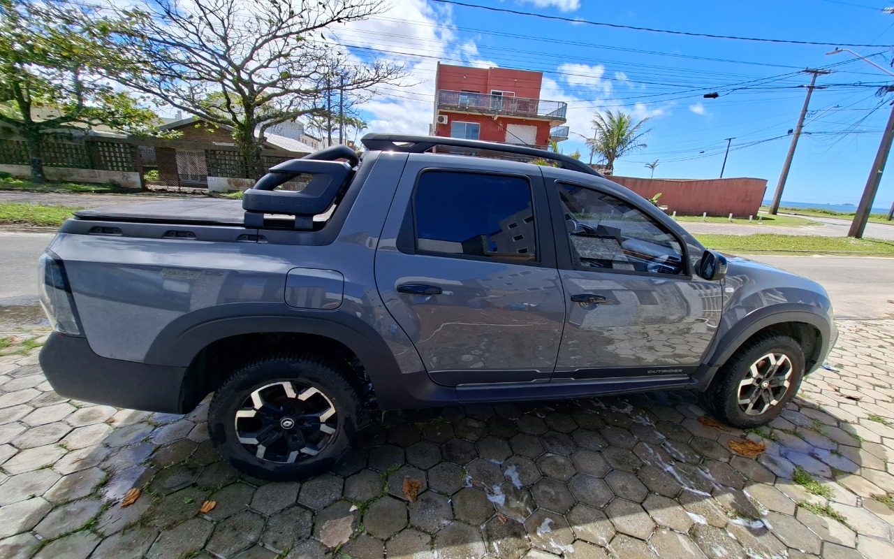 imagem-https://www.socarrao.com.br/sc-vehicle-images-prod/4220312/1790783442032-MjAyNjA5MjVfMTEyODE0LmpwZw.jpg
