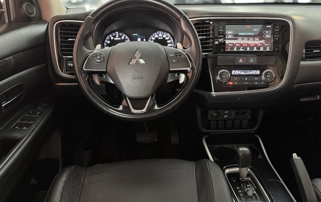 imagem-https://www.socarrao.com.br/sc-vehicle-images-prod/4220431/1790781130421-1_114748.jpg