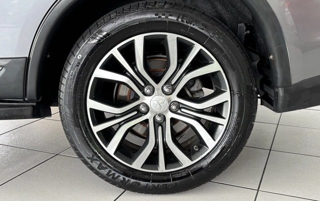 imagem-https://www.socarrao.com.br/sc-vehicle-images-prod/4220431/1790781130430-1_114756.jpg