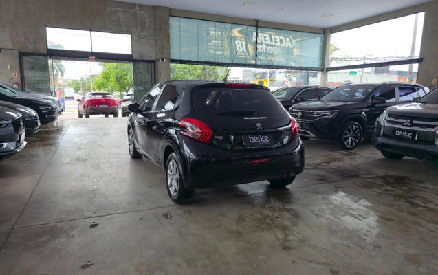 imagem-https://www.socarrao.com.br/sc-vehicle-images-prod/4220432/1790781132223-8adc4ac016334ef093f568ffb2ee3c03_1790781091654.jpg