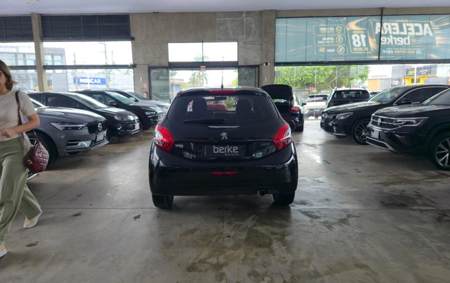imagem-https://www.socarrao.com.br/sc-vehicle-images-prod/4220432/1790781132225-d4bbd9d9d2124e5792a2ac0fe69f2789_1790781091658.jpg